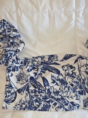 Ambercrombie & Fitch XL Crop Top